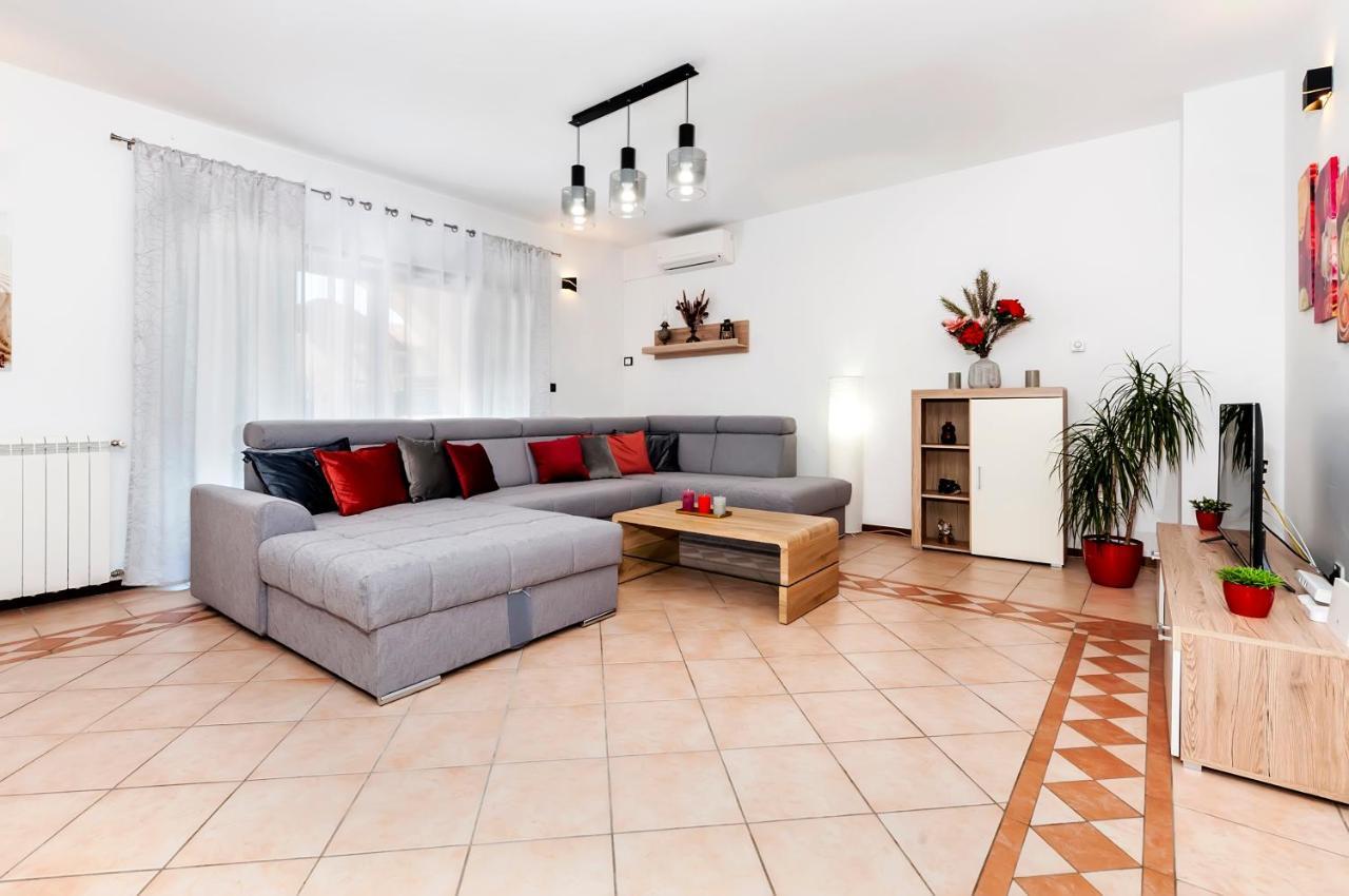 Apartment St. Antonio روفينج المظهر الخارجي الصورة